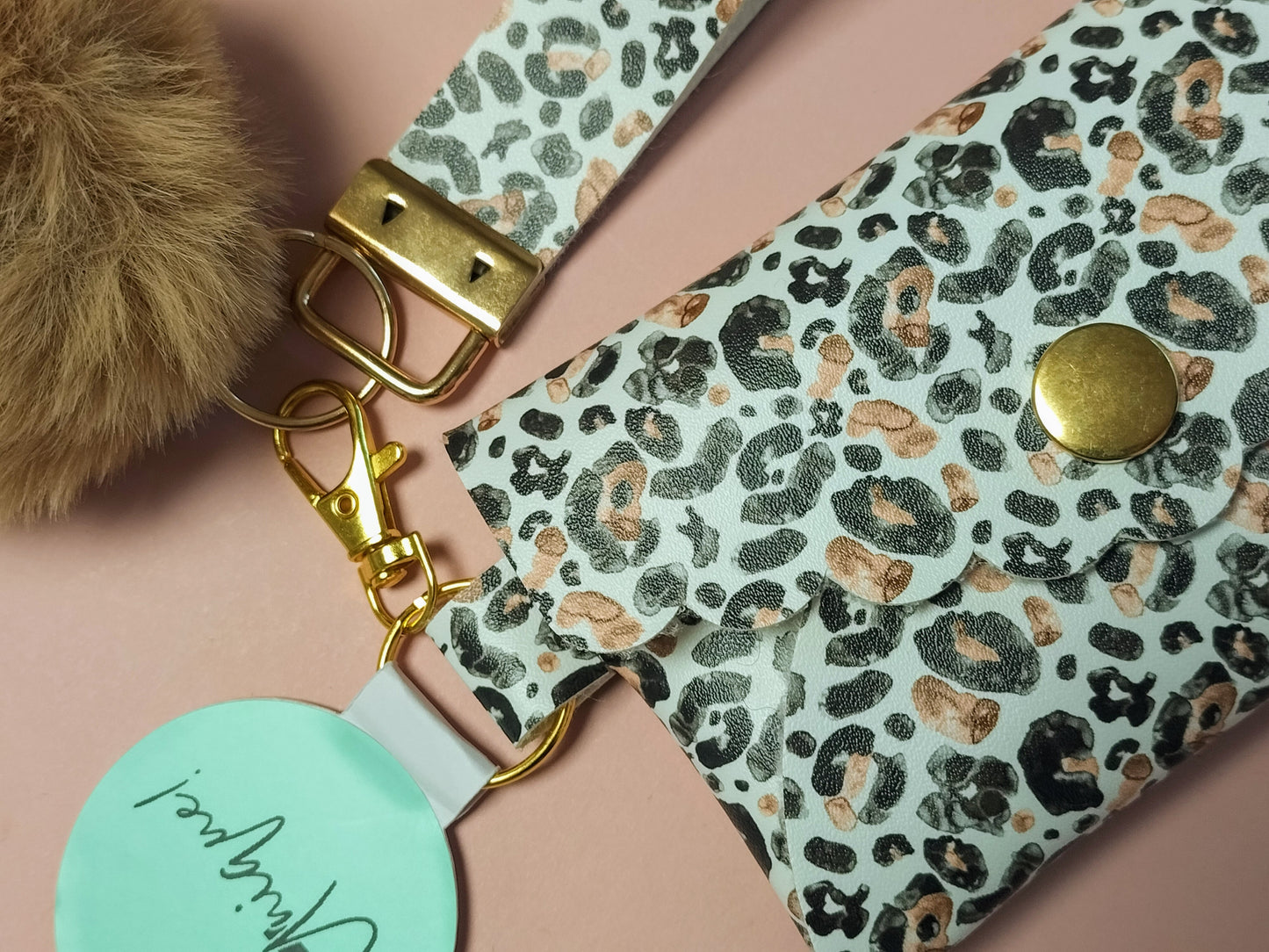 BE UNIQUE WRISTLET STARTER SET - LUSH LEOPARD