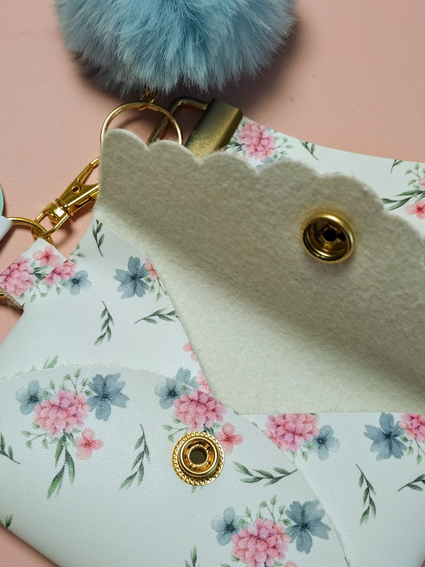 BE UNIQUE WRISTLET STARTER SET - ELEGANT FLOWERS